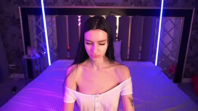 Snow WhiteeeX online show from March 10, 6:50 am