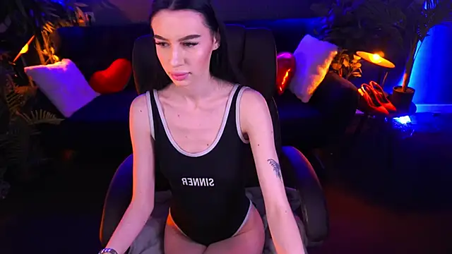 Snow WhiteeeX online show from March 18, 6:50 am