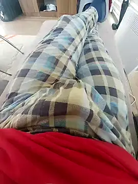 Snapshot of reelciii21 chatting on January 14, 12:24 pm reelciii21 online show from January 14, 12:24 pm