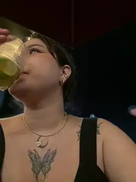 Snapshot of AHRI_LEE chatting on February 23, 7:55 am AHRI LEE online show from February 23, 7:55 am