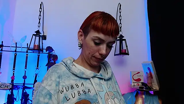 Snapshot of IvanaFetish chatting on November 9, 1:42 am IvanaFetish online show from November 9, 1:42 am