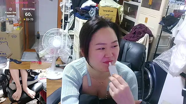 rami0428 online show from April 4, 7:26 am