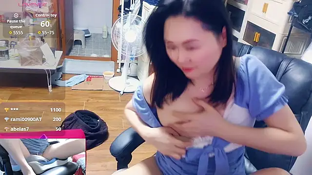 rami0428 online show from April 13, 10:19 am