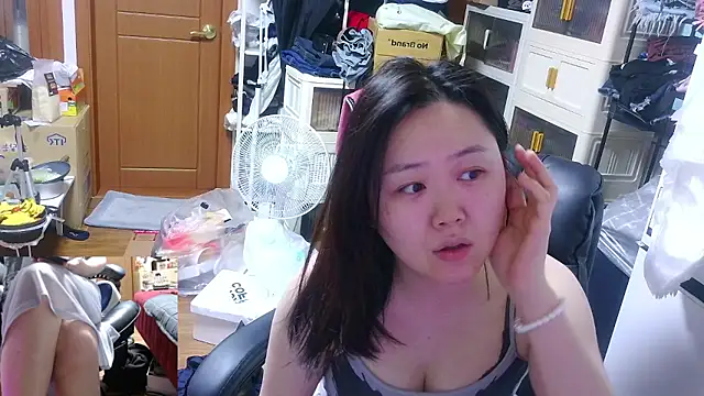 rami0428 online show from April 9, 9:43 pm