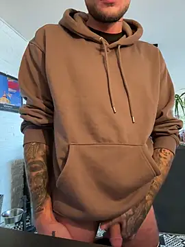 hottwoboys online show from February 27, 9:50 am