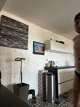 hottwoboys online show from May 22, 8:12 am