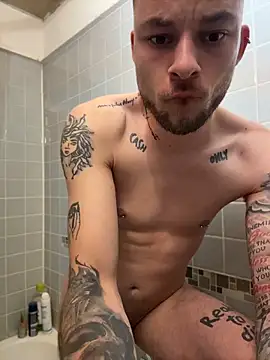 hottwoboys online show from May 21, 7:00 pm