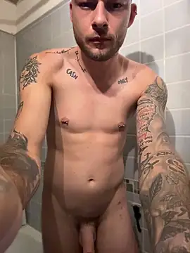 hottwoboys online show from June 18, 6:35 pm