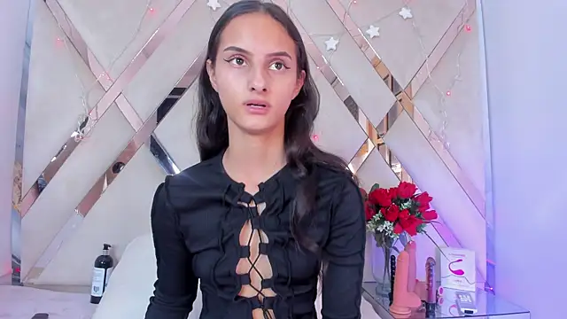 ninaht online show from December 21, 9:04 pm