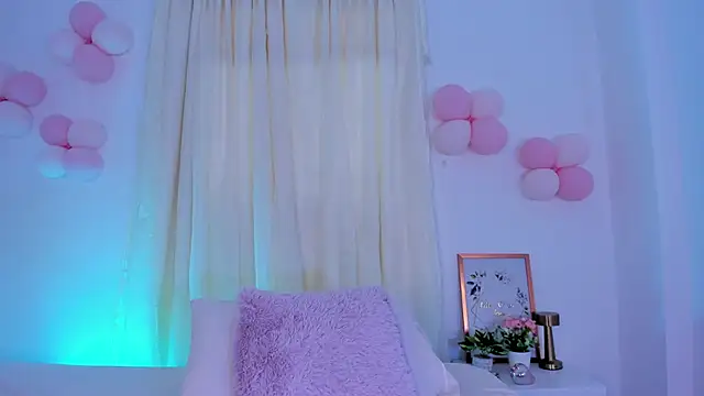 ninaht online show from March 13, 9:09 pm