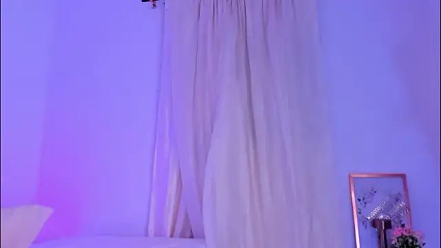 ninaht online show from March 30, 11:39 pm