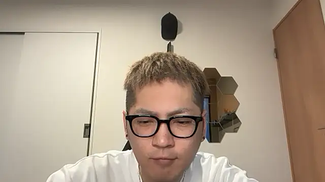 kensnb online show from March 31, 8:44 pm