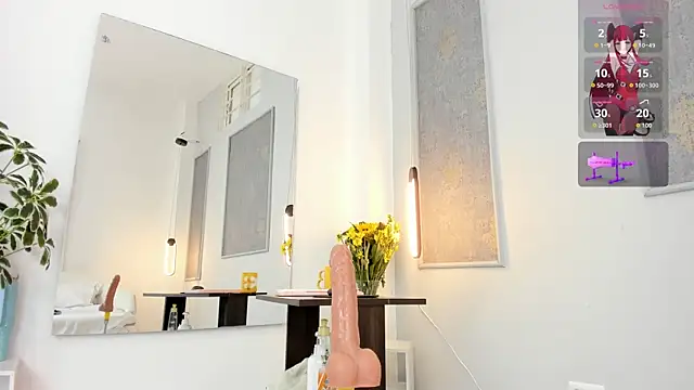 lannarusso  online show from December 17, 9:14 am