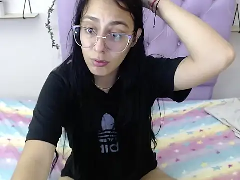 Freyja 01 online show from November 26, 10:10 pm