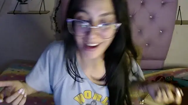 Freyja 01 online show from December 3, 10:31 pm