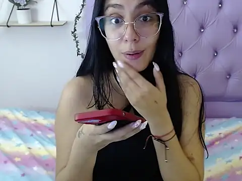 Freyja 01 online show from November 17, 9:30 pm