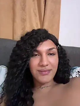 Snapshot of cataafitt chatting on July 13, 11:48 pm cataafitt online show from July 13, 11:48 pm