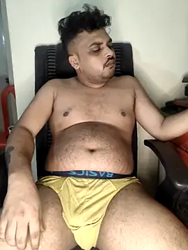 Snapshot of Mr_Handsome_hunk chatting on October 27, 5:36 pm Mr Handsome hunk online show from October 27, 5:36 pm