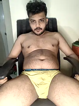 Snapshot of Mr_Handsome_hunk chatting on October 12, 12:34 am Mr Handsome hunk online show from October 12, 12:34 am