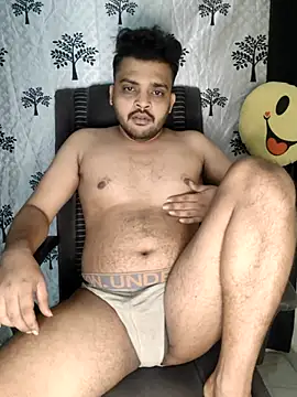 Snapshot of Mr_Handsome_hunk chatting on November 2, 6:46 pm Mr Handsome hunk online show from November 2, 6:46 pm