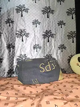 Snapshot of Mr_Handsome_hunk chatting on November 19, 5:02 pm Mr Handsome hunk online show from November 19, 5:02 pm