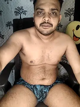 Snapshot of Mr_Handsome_hunk chatting on November 3, 8:01 pm Mr Handsome hunk online show from November 3, 8:01 pm