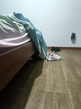 Snapshot of exmilitary chatting on March 9, 5:00 am exmilitary online show from March 9, 5:00 am