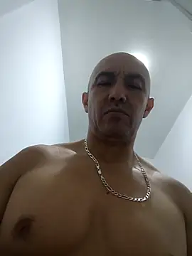 Snapshot of exmilitary chatting on October 30, 3:16 am exmilitary online show from October 30, 3:16 am