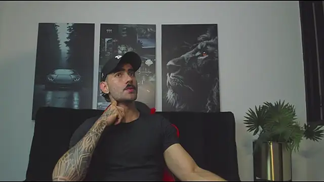 Snapshot of Austin_bolt chatting on March 14, 2:31 am Austin bolt online show from March 14, 2:31 am