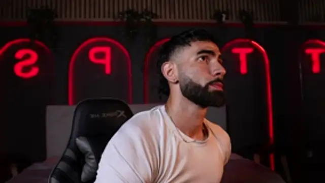 Snapshot of Austin_bolt chatting on November 26, 2:44 am Austin bolt online show from November 26, 2:44 am