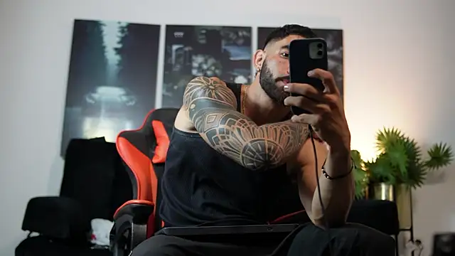 Snapshot of Austin_bolt chatting on September 20, 1:54 am Austin bolt online show from September 20, 1:54 am