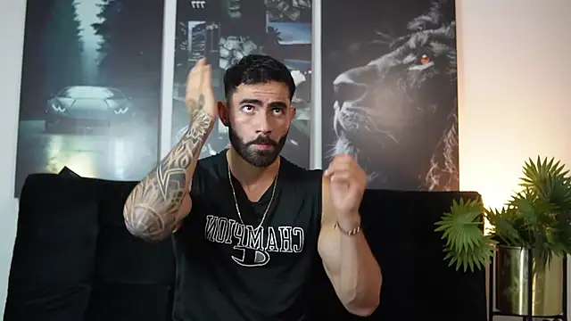 Snapshot of Austin_bolt chatting on October 7, 2:34 am Austin bolt online show from October 7, 2:34 am