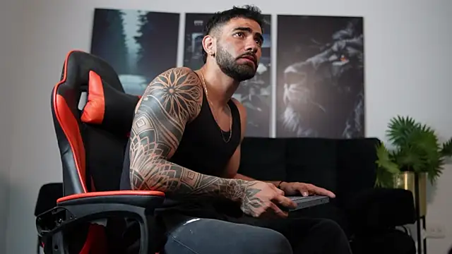 Snapshot of Austin_bolt chatting on September 11, 2:55 am Austin bolt online show from September 11, 2:55 am