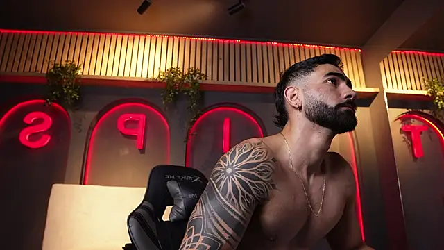 Snapshot of Austin_bolt chatting on September 29, 12:17 am Austin bolt online show from September 29, 12:17 am