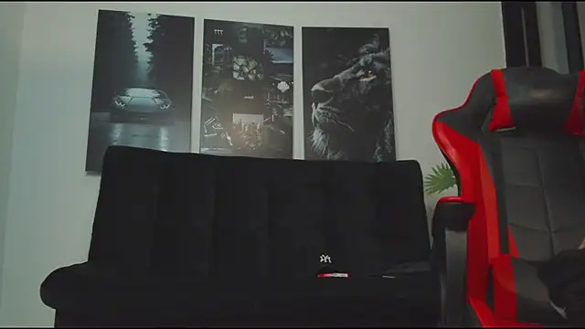 Snapshot of Austin_bolt chatting on February 20, 1:36 am Austin bolt online show from February 20, 1:36 am