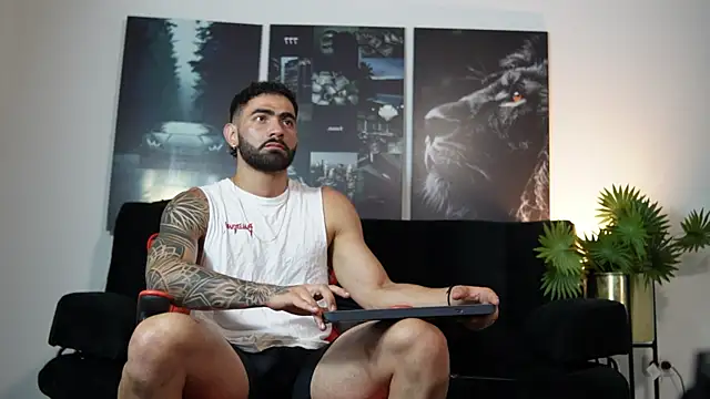 Snapshot of Austin_bolt chatting on September 16, 1:06 am Austin bolt online show from September 16, 1:06 am