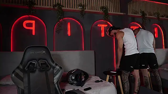 Austin bolt online show from February 10, 2:43 am