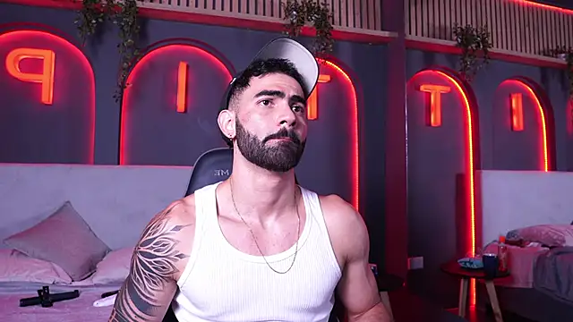 Snapshot of Austin_bolt chatting on September 24, 1:57 am Austin bolt online show from September 24, 1:57 am