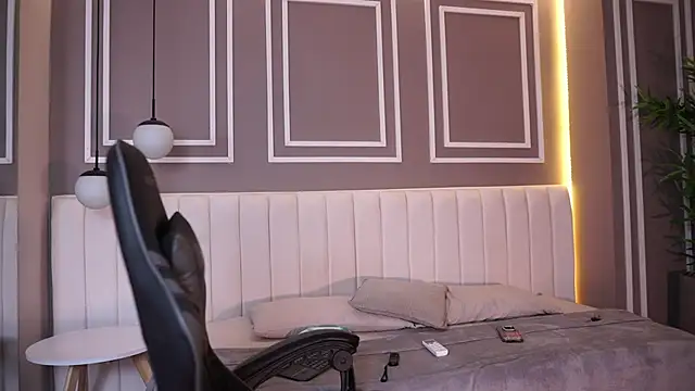 Austin bolt online show from February 5, 2:07 am