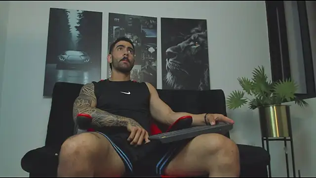 Snapshot of Austin_bolt chatting on March 5, 2:14 am Austin bolt online show from March 5, 2:14 am