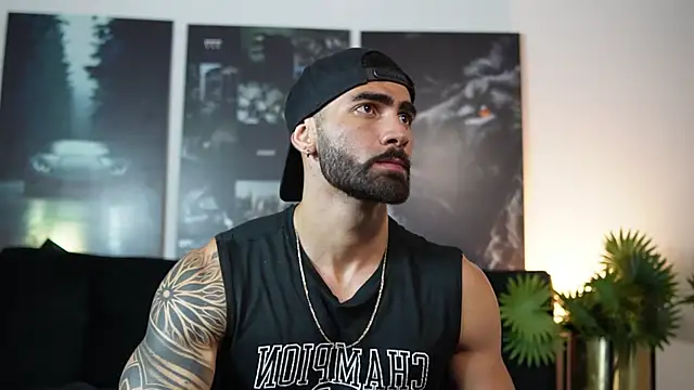 Snapshot of Austin_bolt chatting on October 3, 2:26 am Austin bolt online show from October 3, 2:26 am