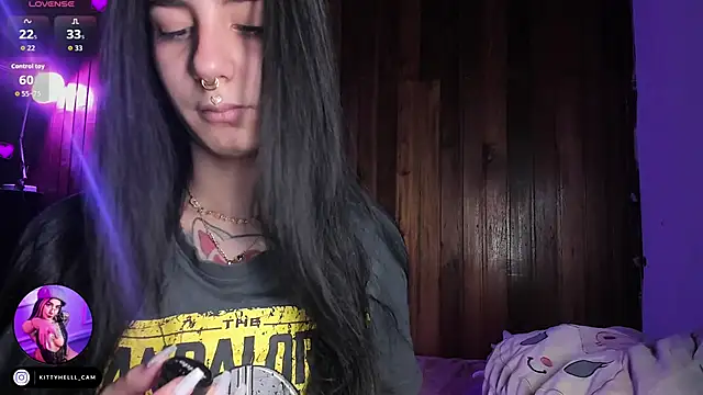 Alice woodville online show from December 17, 2:27 am