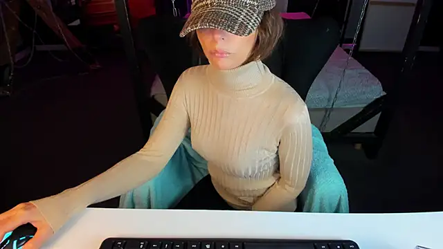 Elizabe th online show from March 6, 5:24 am