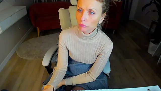 Elizabe th online show from March 7, 4:24 am