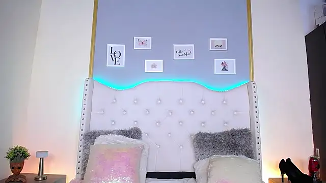 dante ferraraa online show from February 17, 9:12 pm