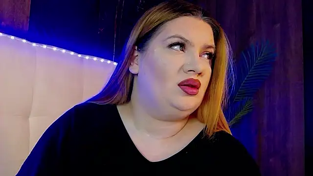 MelanieBrownn online show from February 11, 6:13 am