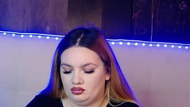 MelanieBrownn online show from February 6, 6:20 am