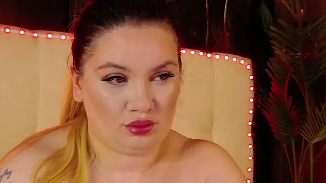 MelanieBrownn online show from March 27, 4:54 am