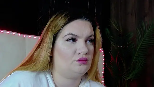 MelanieBrownn online show from February 24, 6:14 am