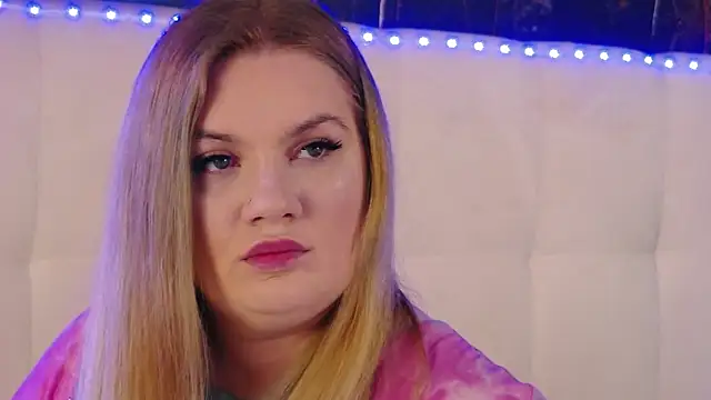 MelanieBrownn online show from April 11, 5:26 am